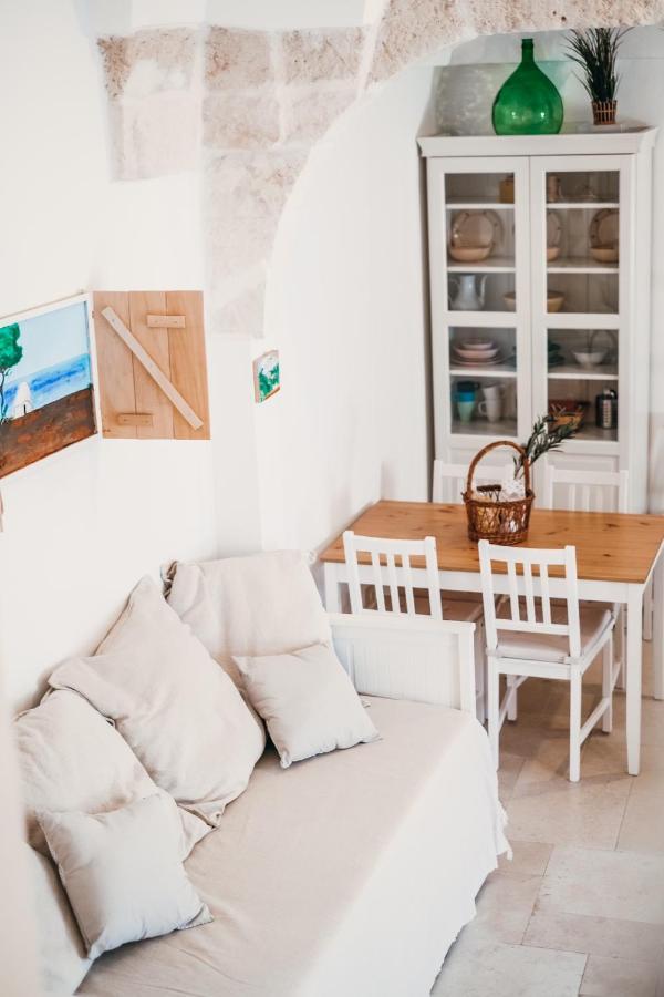 Tetti Bianchi - Deva'S Suite Home Остуни Екстериор снимка