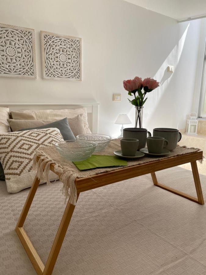 Tetti Bianchi - Deva'S Suite Home Остуни Екстериор снимка