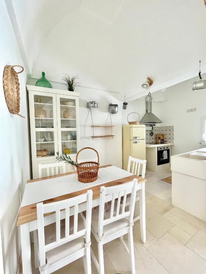 Tetti Bianchi - Deva'S Suite Home Остуни Екстериор снимка